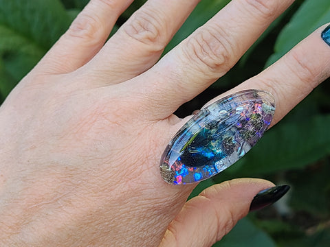 Piezoelectric Nebula Stream Full Enhydro Oval Statement Ring — Adjustable Stainless Steel