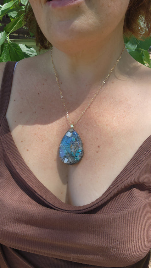Mermaid Goddess Full Moon Enhydro Piezoelectric Necklace