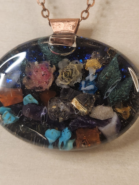 Full Moon Enhydro Garden Piezoelectric Pendant
