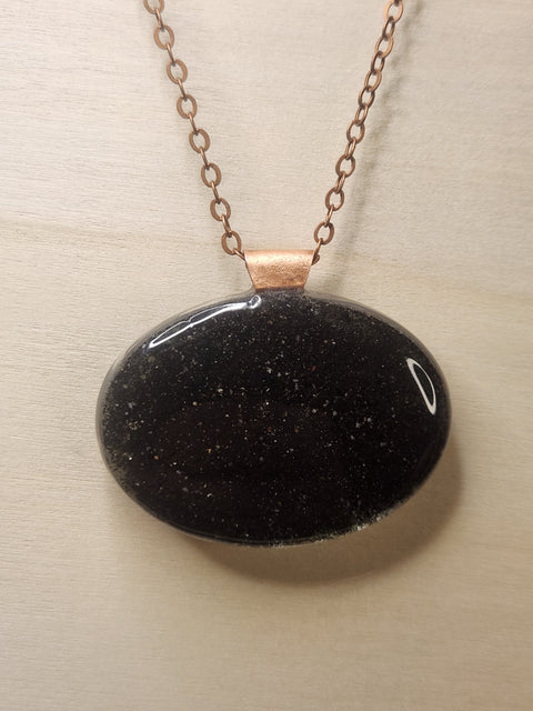 Full Moon Enhydro Garden Piezoelectric Pendant