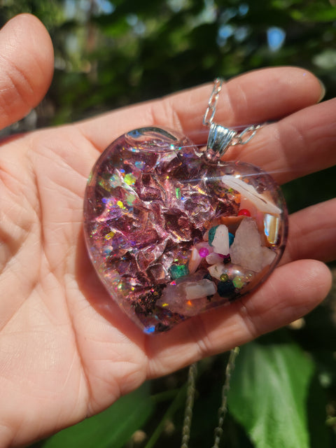 THE QUEEN XXL FULL MOON ENHYDRO PIEZOELECTRIC HEART NECKLACE