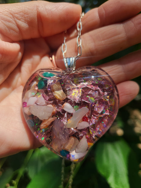 THE QUEEN XXL FULL MOON ENHYDRO PIEZOELECTRIC HEART NECKLACE