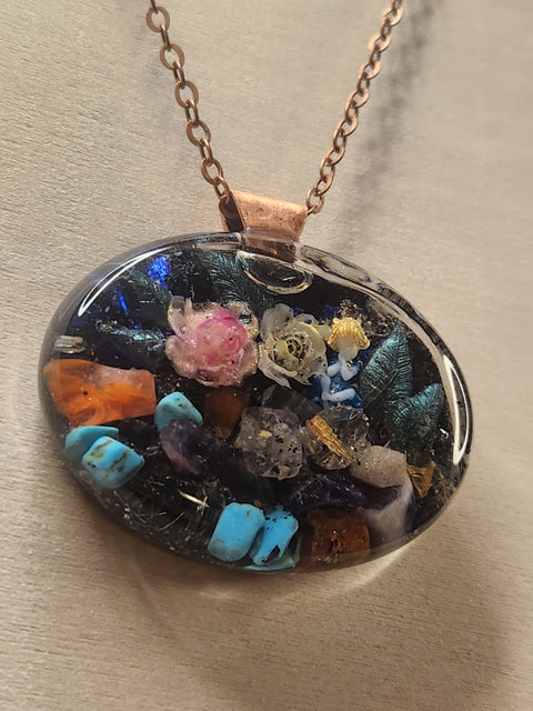Full Moon Enhydro Garden Piezoelectric Pendant