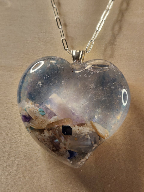 Queen of Hearts | Sacred Heart Collection – Ocean Sanctuary XXL Full Enhydro Pendant