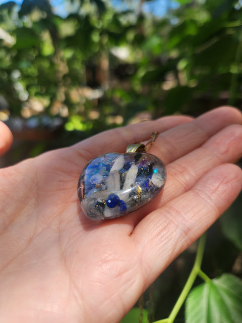 Large Full Moon Enhydro Piezoelectric Heart Necklace
