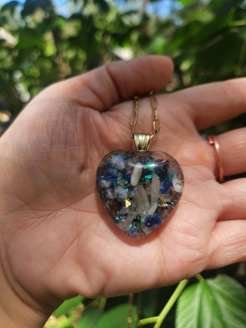 Large Full Moon Enhydro Piezoelectric Heart Necklace